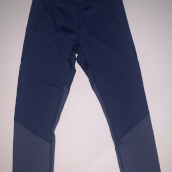 REVOLVE Iris & Ink Leggings. Teal. Small - Picture 7 of 12